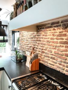 Een echte brick wall in de keuken